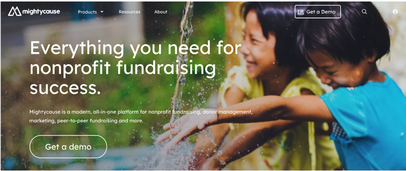 مایتی کاز (Mightycause) بهترین سایت تامین مالی جمعی برای سازمان‌های غیرانتفاعی